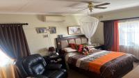 Main Bedroom of property in Kriel