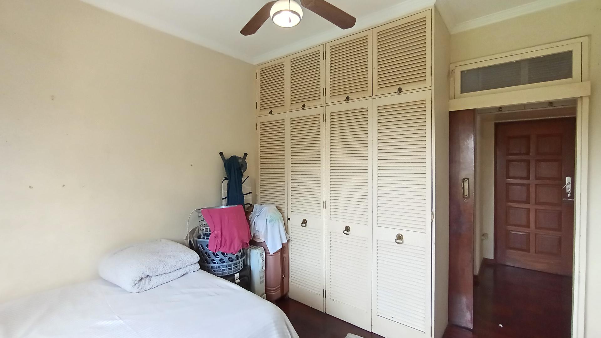 Bed Room 2 - 14 square meters of property in Cato Manor 