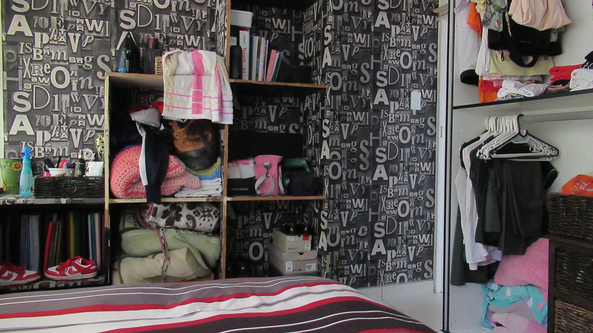 Bed Room 1 - 9 square meters of property in Maraisburg