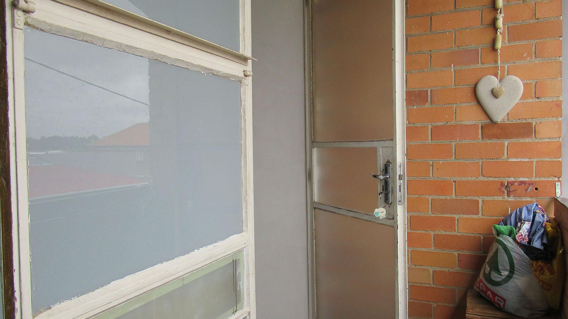 Balcony - 9 square meters of property in Maraisburg