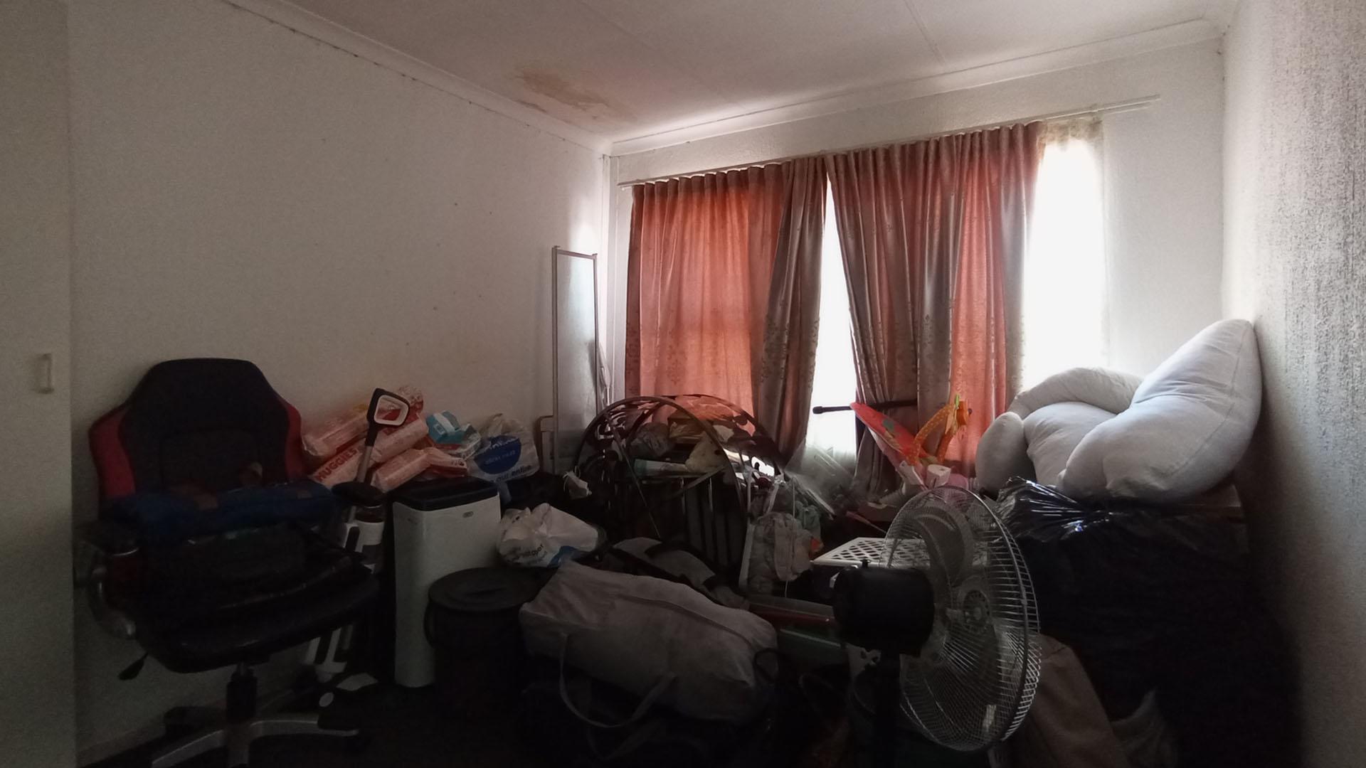 Bed Room 2 - 11 square meters of property in Vorna Valley