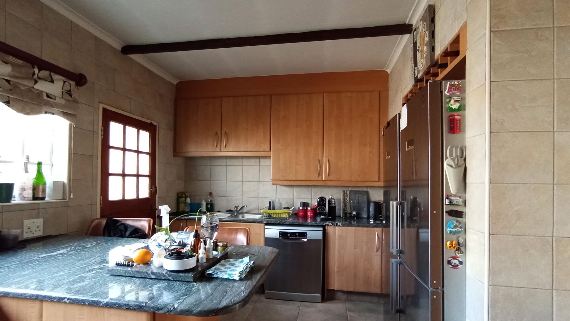 Kitchen - 14 square meters of property in Malanshof