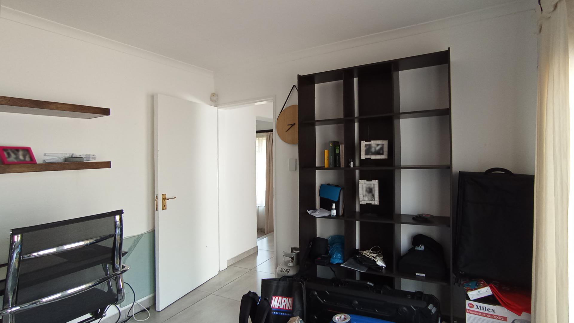Study - 9 square meters of property in Malanshof