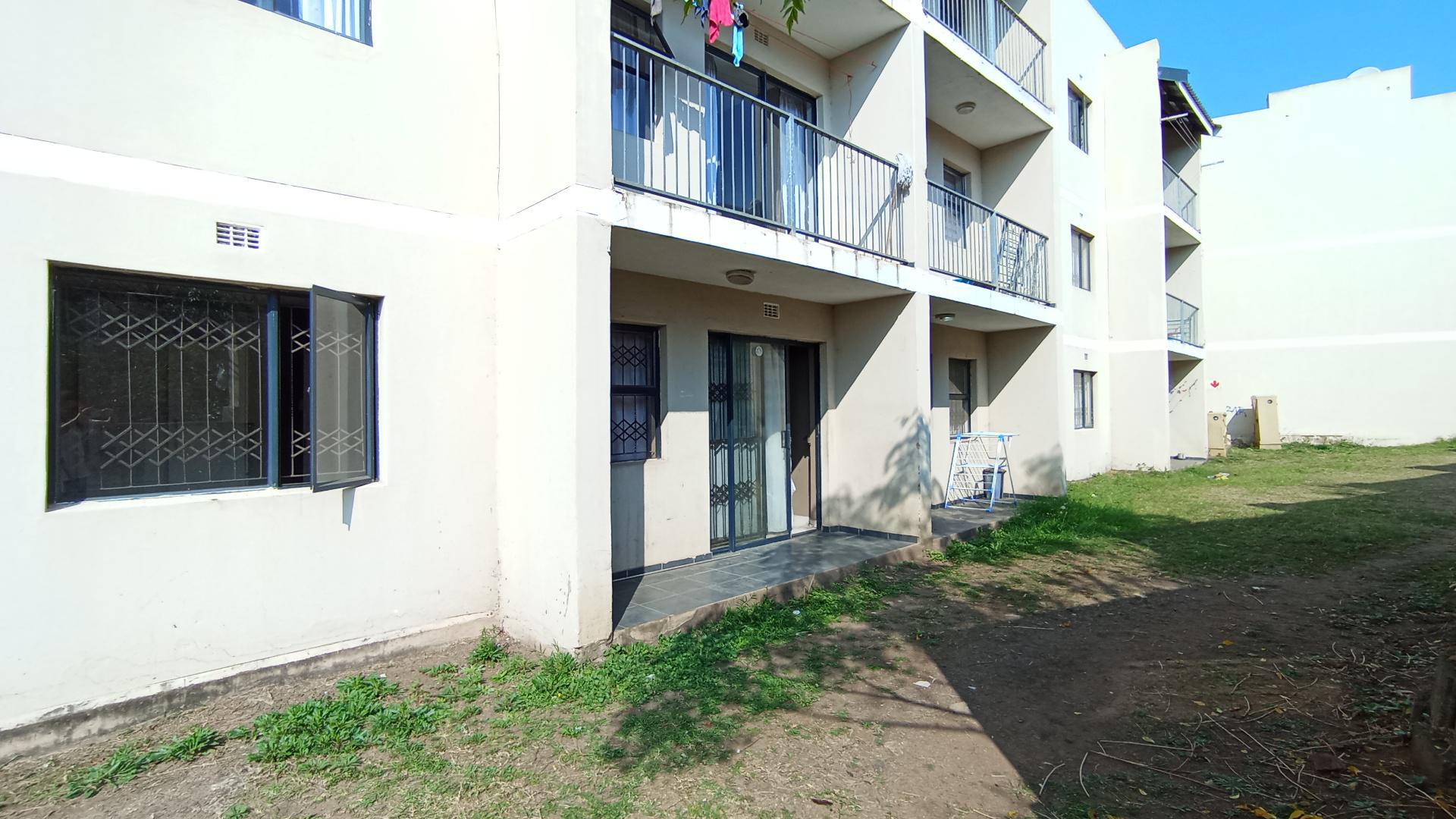 Patio - 5 square meters of property in Newlands East