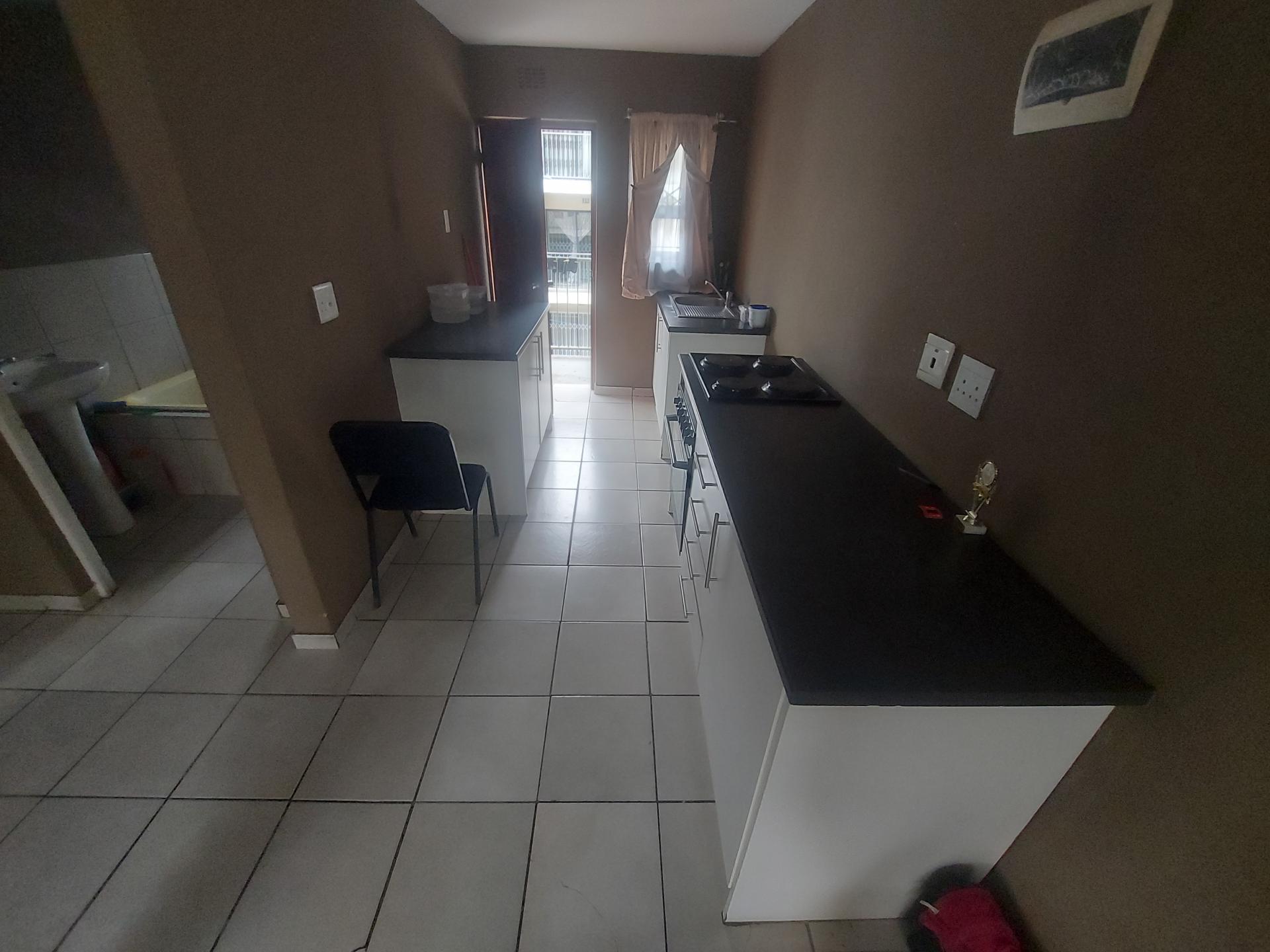 Kitchen - 6 square meters of property in Newlands East