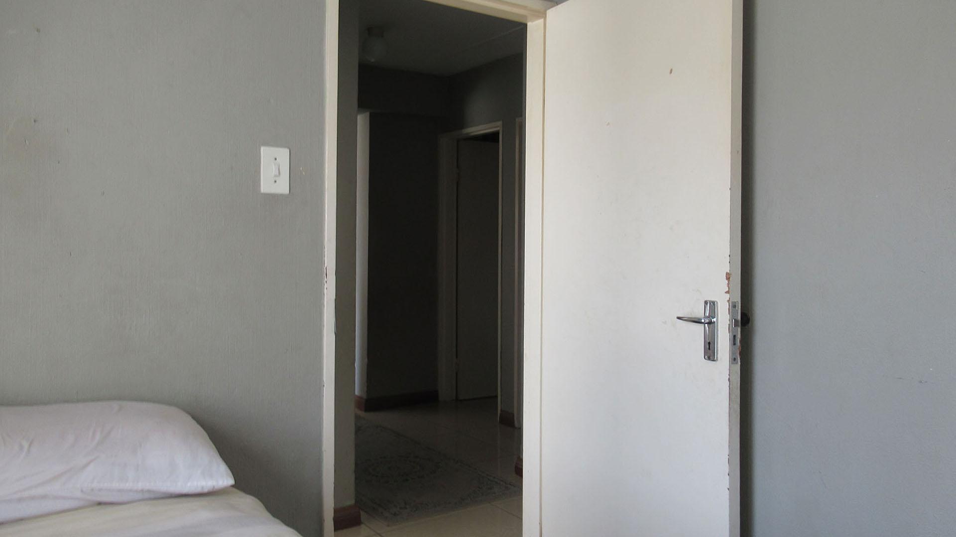 Bed Room 2 - 7 square meters of property in Whitney Gardens