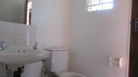 Staff Bathroom - 5 square meters of property in Oakdene