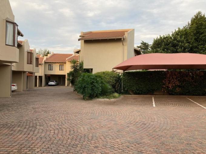 2 Bedroom Simplex for Sale For Sale in Buurendal  - MR685958