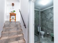  of property in Melodie