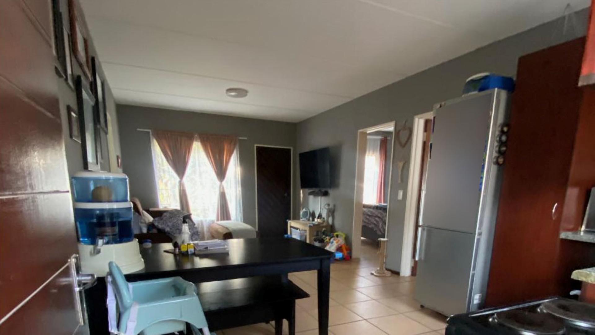 Kitchen of property in Benoni