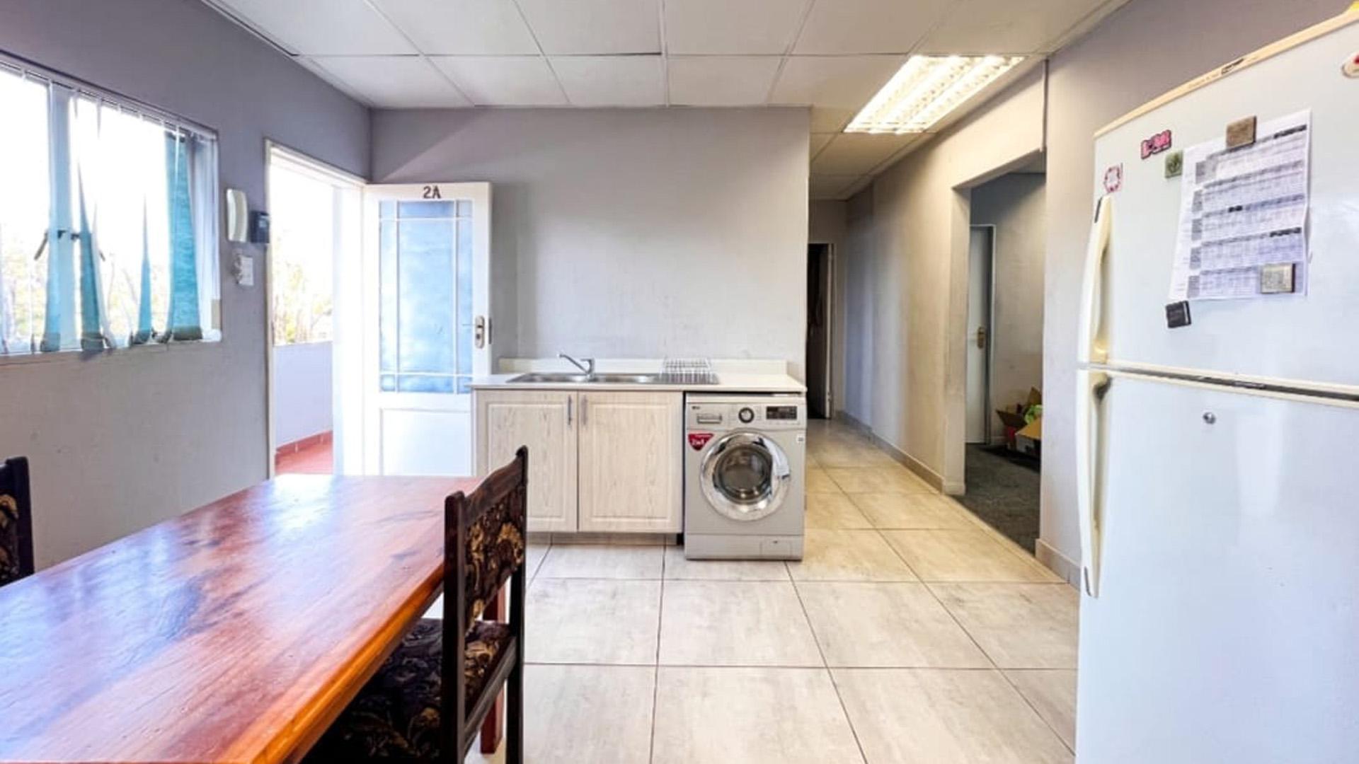 Kitchen of property in Chasedene