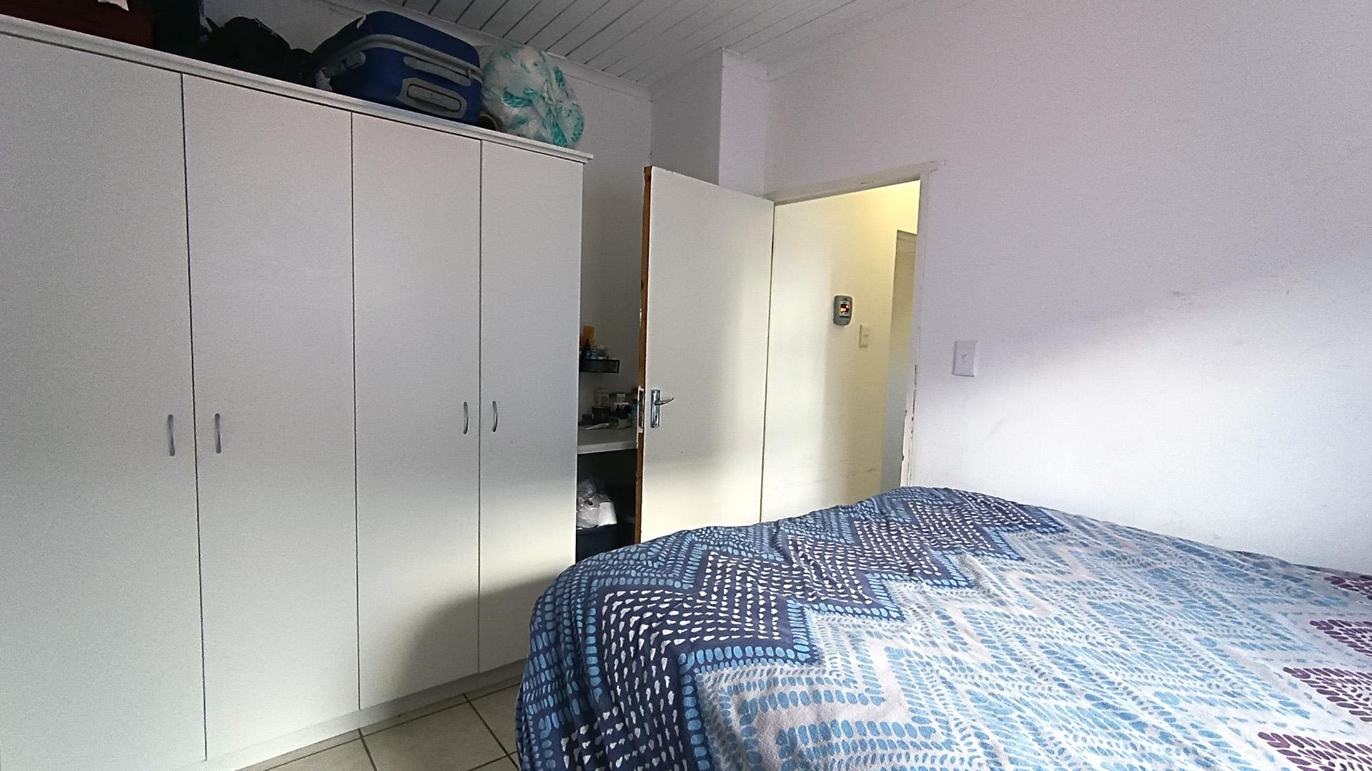 Bed Room 1 - 13 square meters of property in Klapmuts