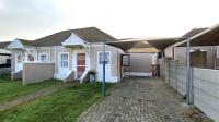 Carport  - 21 square meters of property in Klapmuts