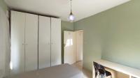 Bed Room 2 - 14 square meters of property in Glenmore