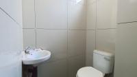 Bathroom 3+ - 3 square meters of property in Glenmore