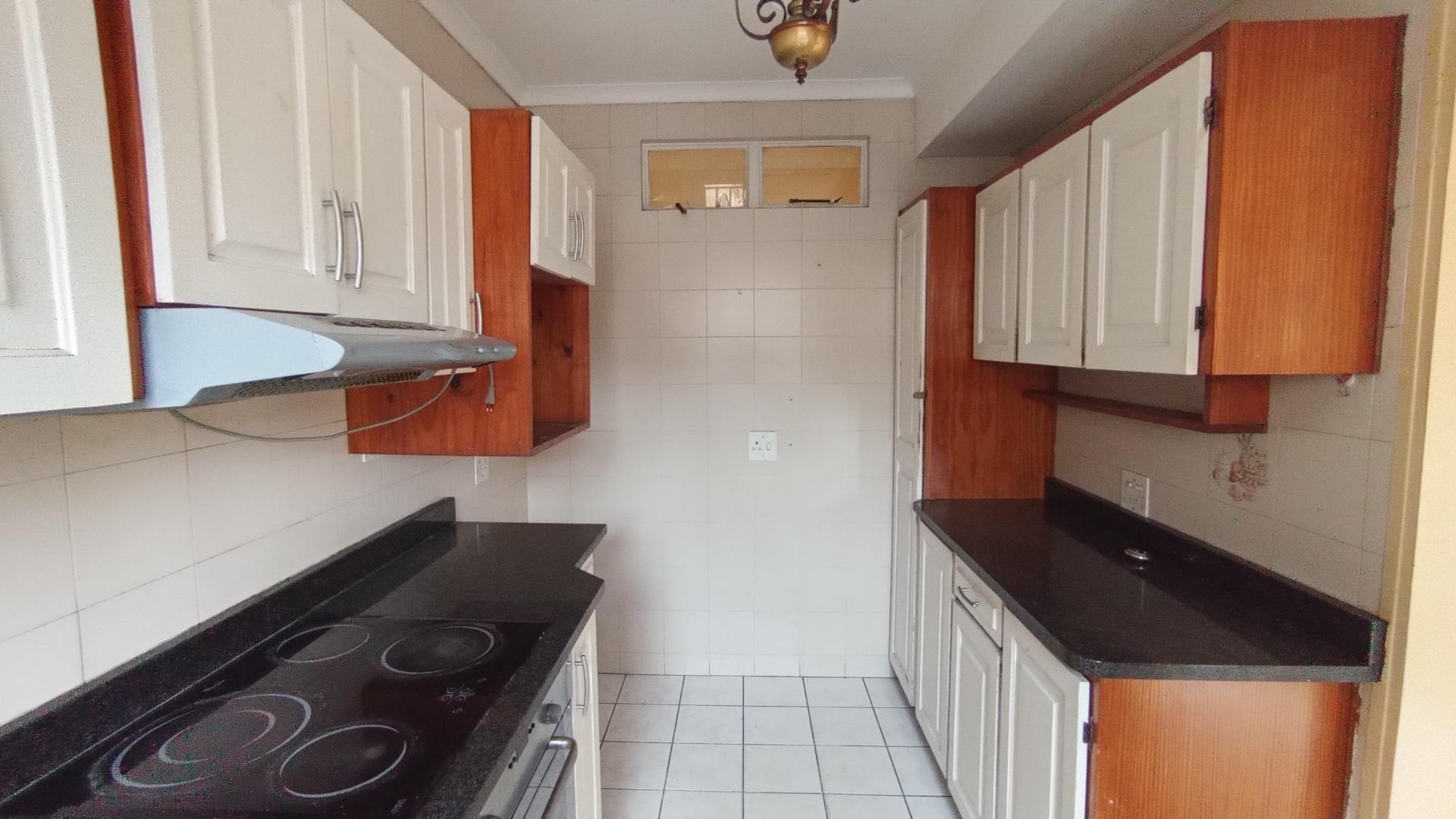 Kitchen - 8 square meters of property in Pietermaritzburg (KZN)