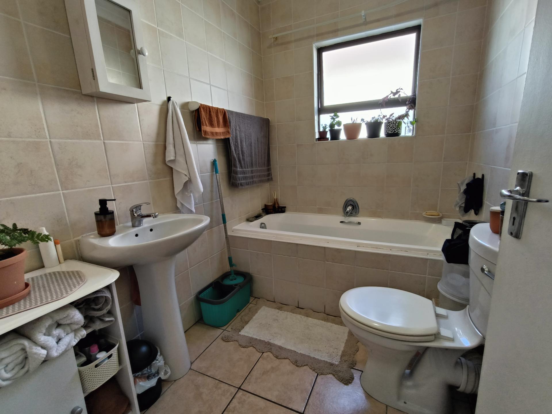  of property in Vredekloof