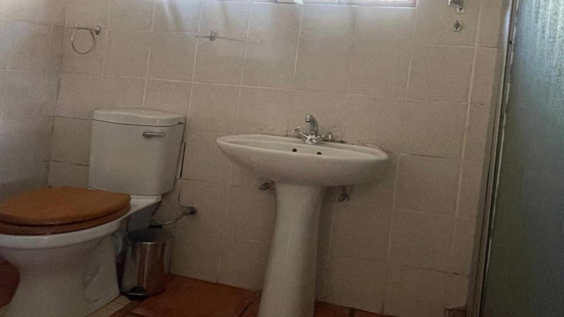 Bathroom 1 of property in Kokstad