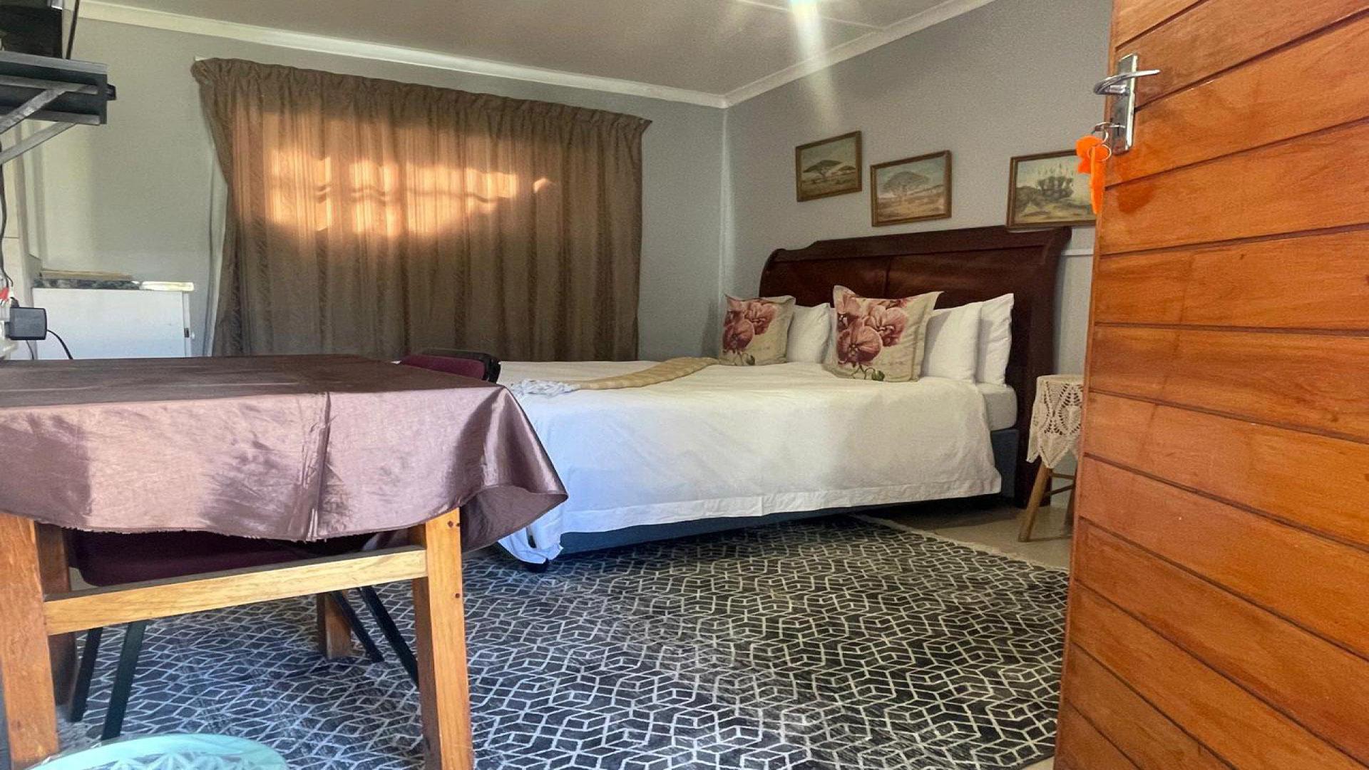 Bed Room 1 of property in Kokstad