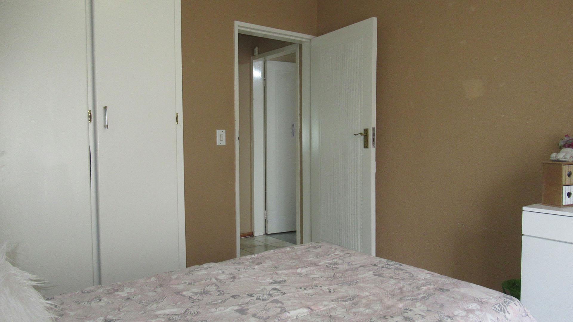 Bed Room 2 - 13 square meters of property in Kenmare