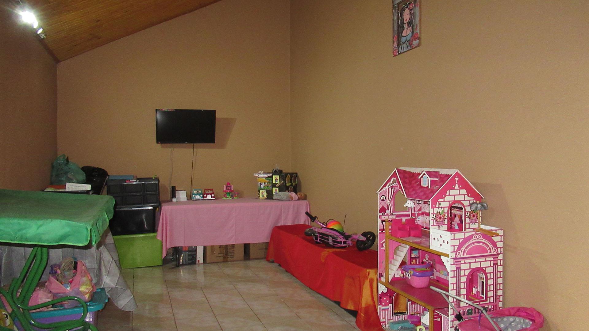 Dining Room - 22 square meters of property in Kenmare