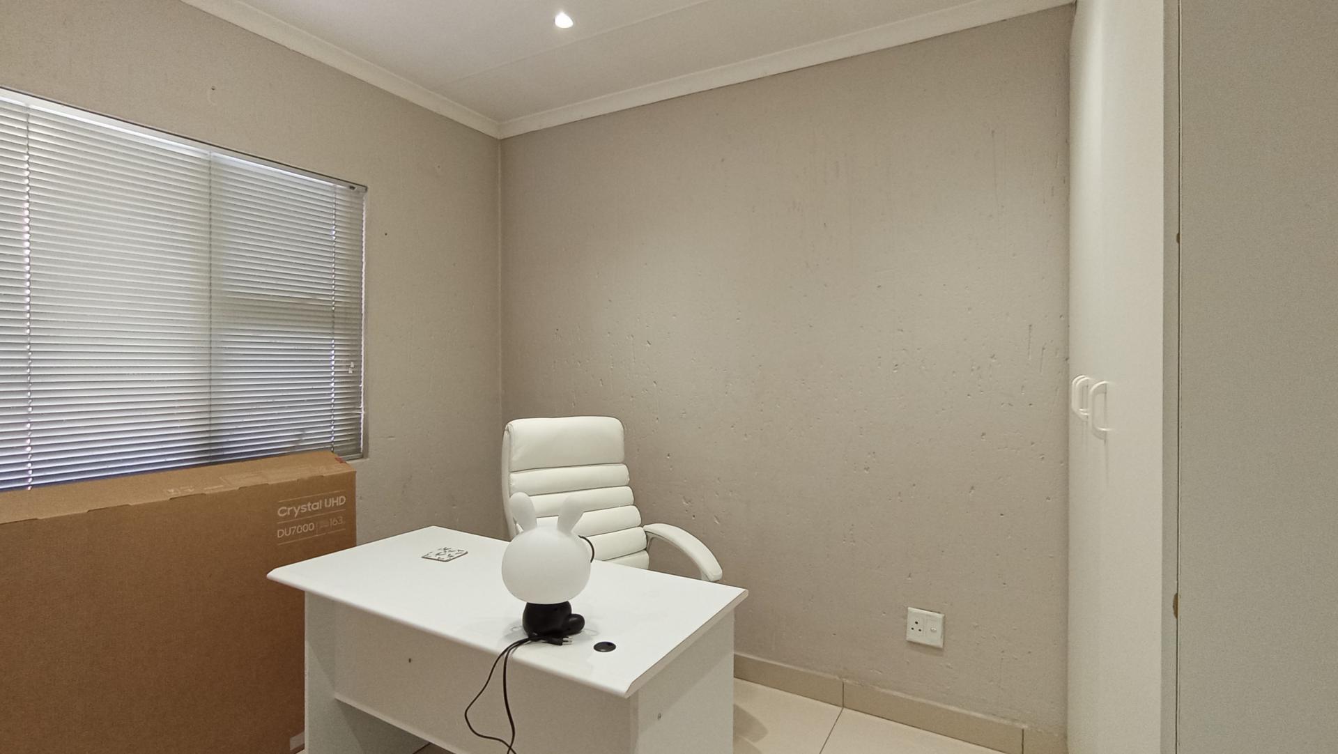 Bed Room 2 - 10 square meters of property in Lyndhurst