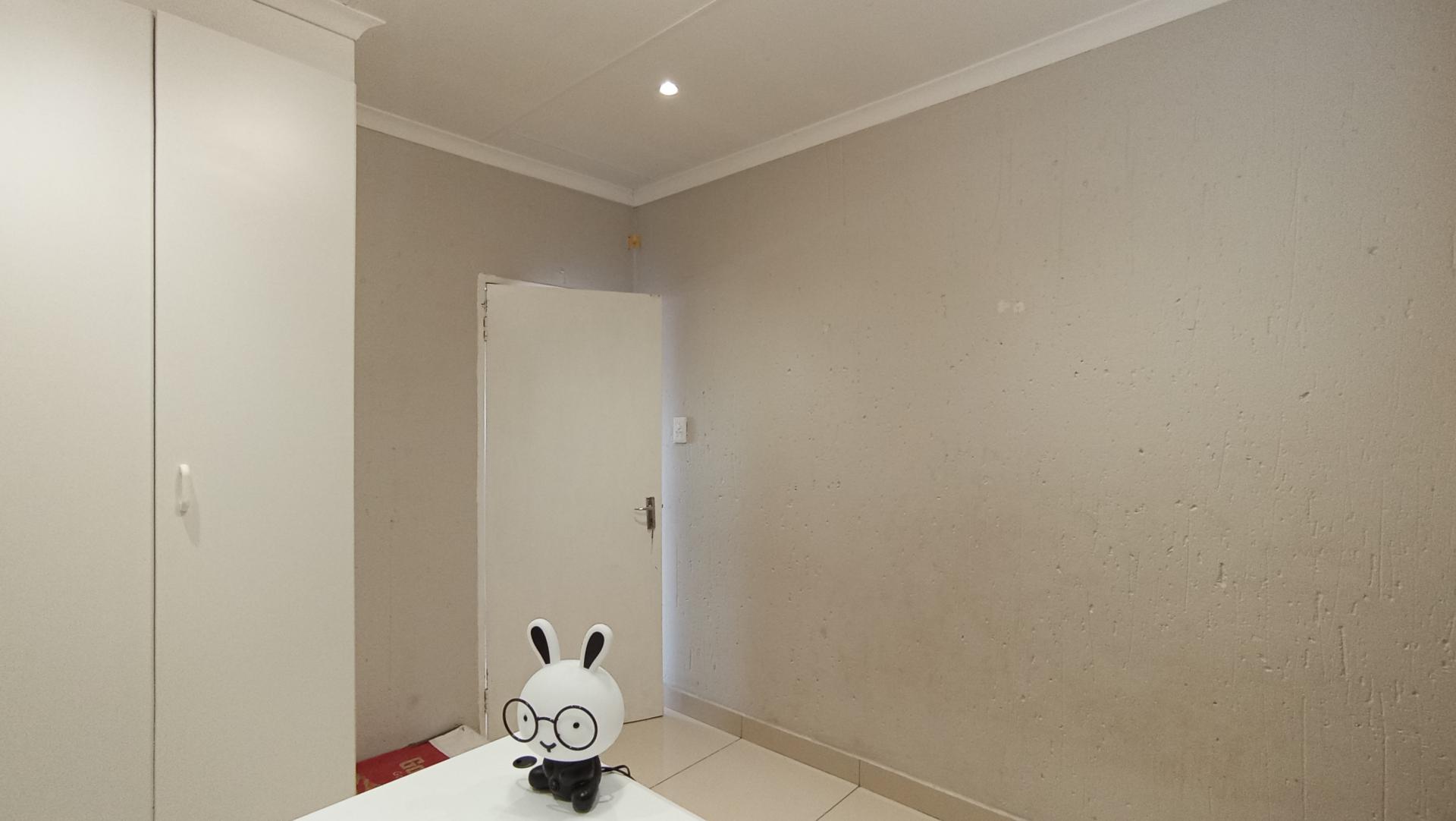 Bed Room 2 - 10 square meters of property in Lyndhurst