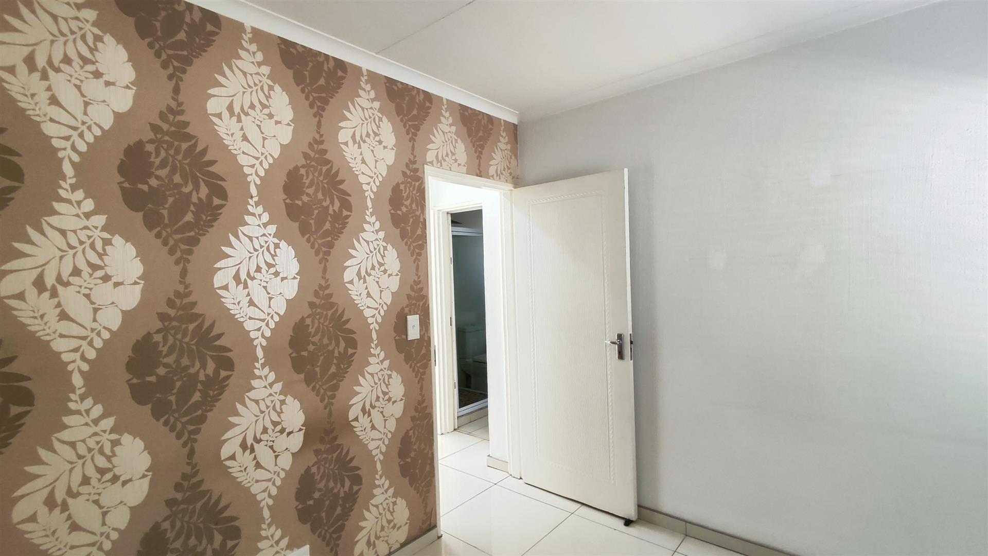 Bed Room 2 - 11 square meters of property in Meyersdal