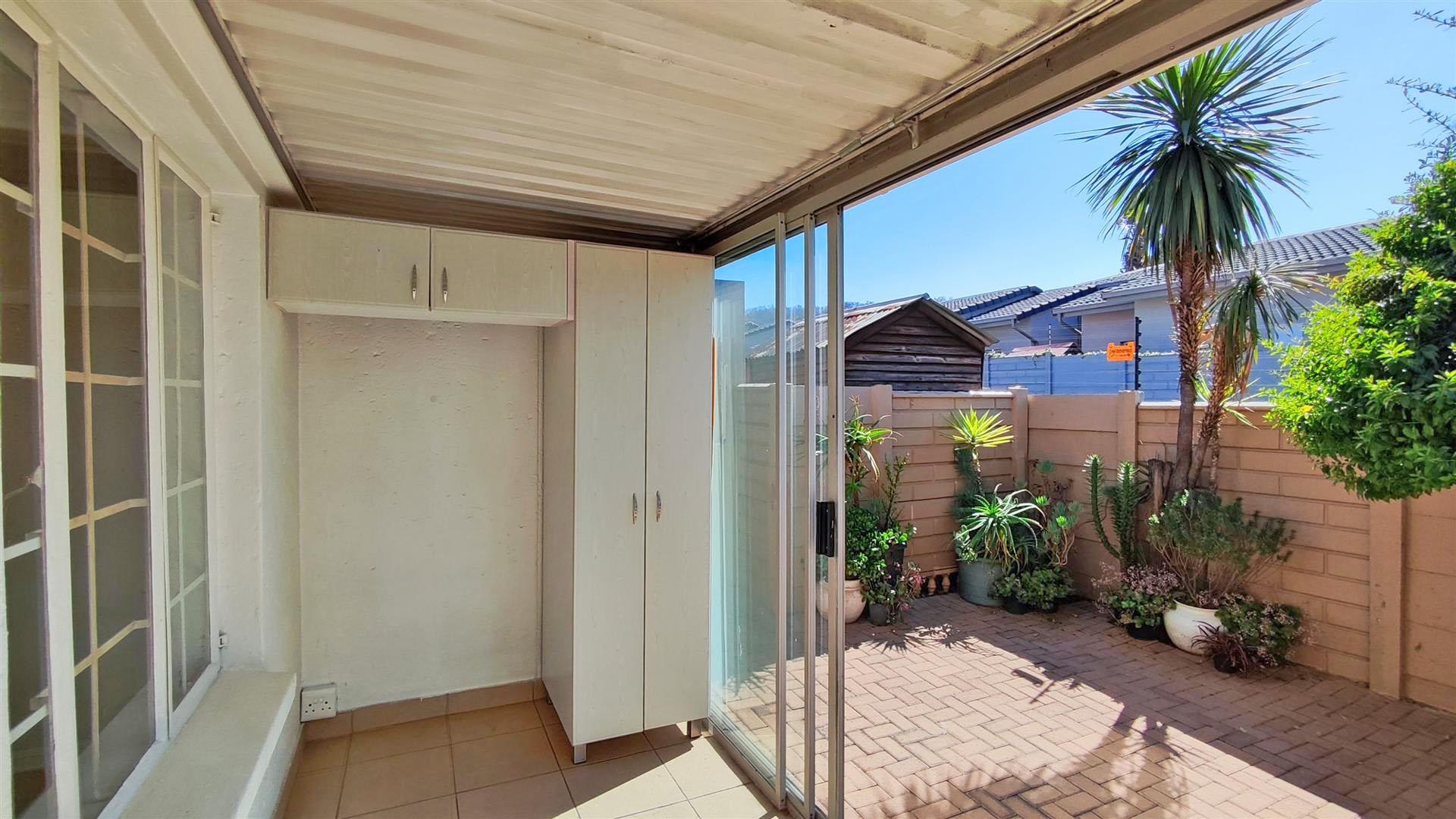 Patio - 6 square meters of property in Meyersdal