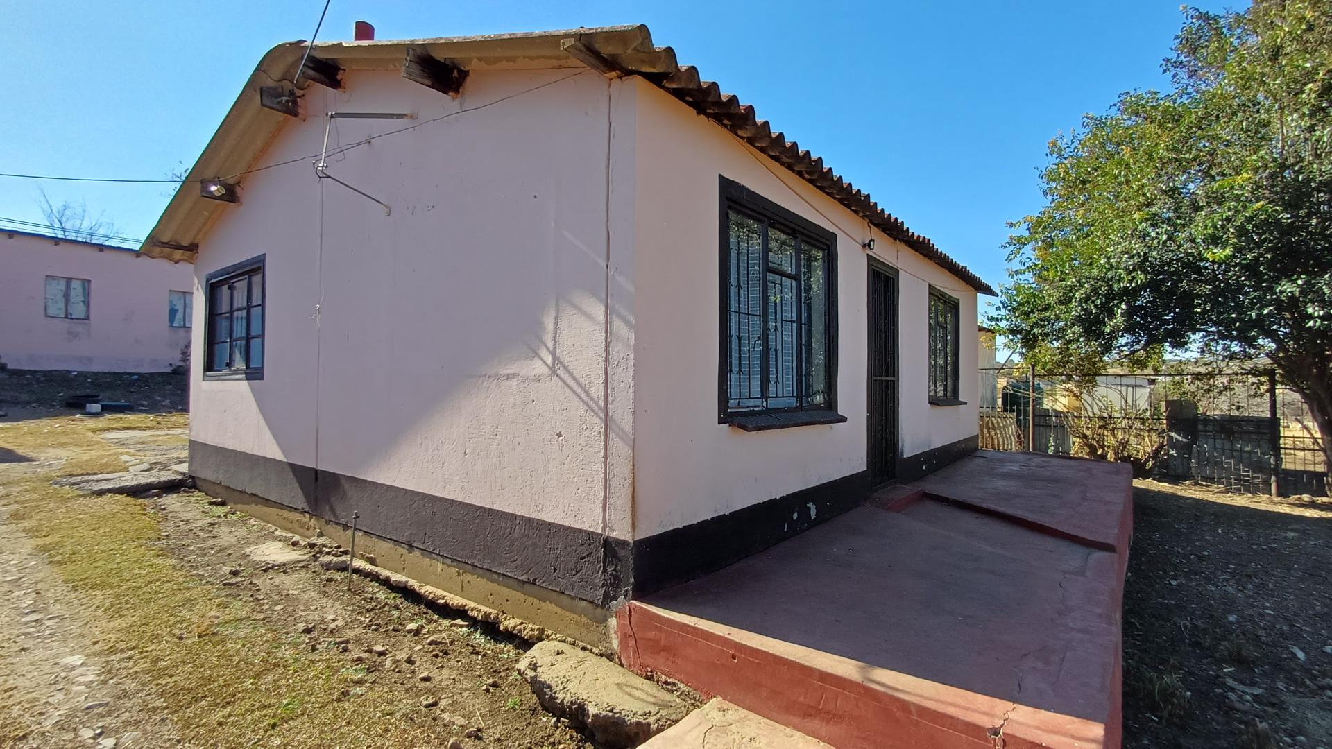 of property in Ezakheni B