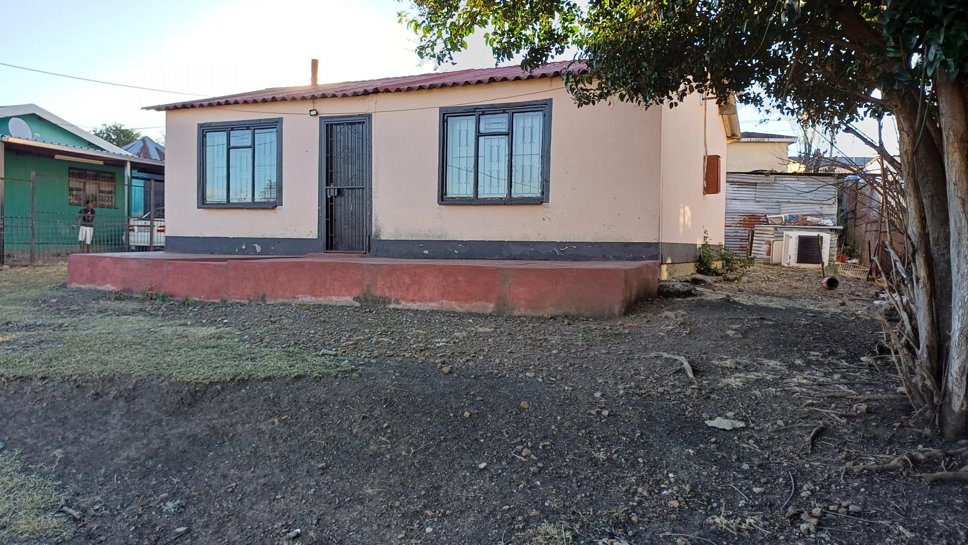  of property in Ezakheni B