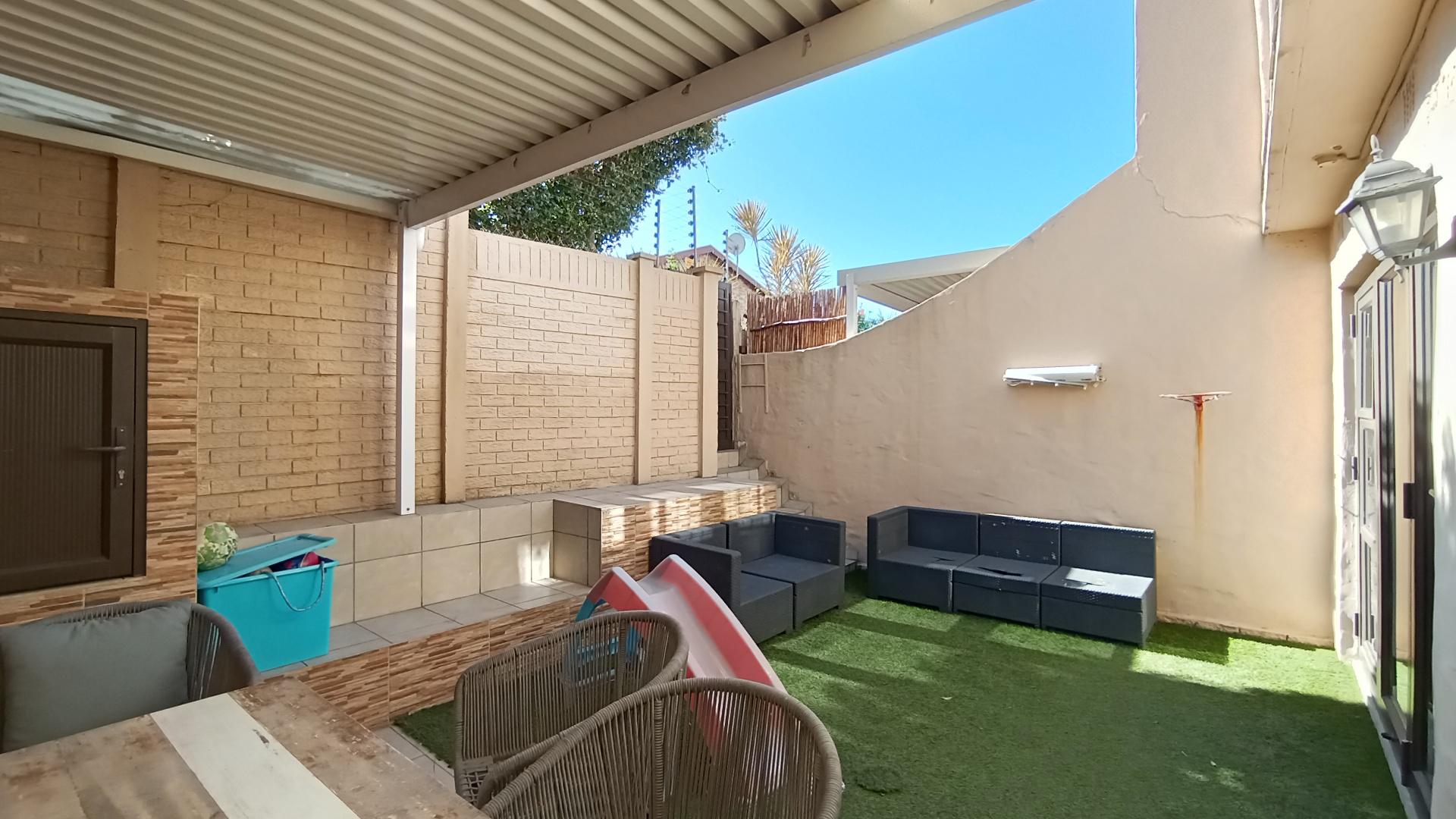 Entertainment of property in Warner Beach