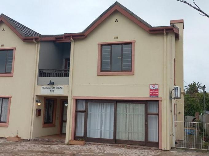 7 Bedroom House for Sale For Sale in Hermanus - MR686105