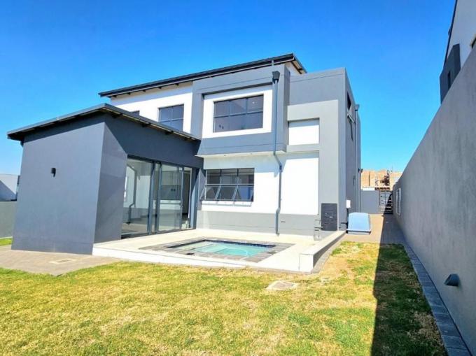 3 Bedroom House for Sale For Sale in Midrand - MR686126