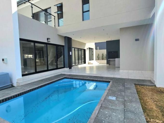 4 Bedroom House for Sale For Sale in Midrand - MR686129