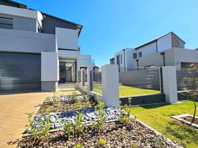 4 Bedroom House for Sale For Sale in Midrand - MR686131