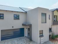  of property in Magalieskruin