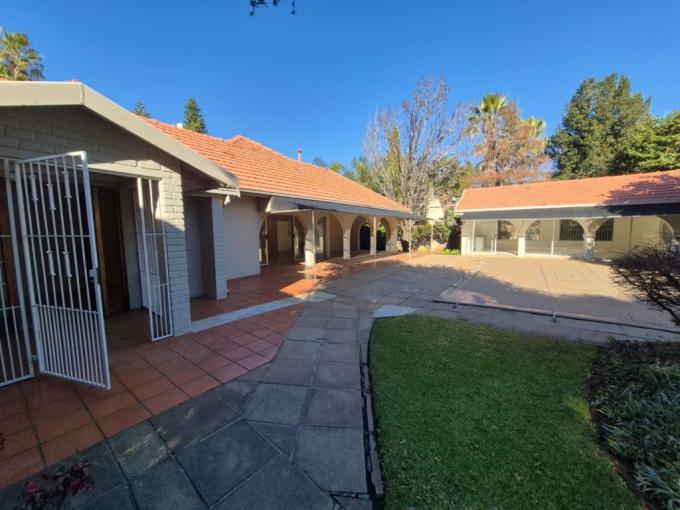 3 Bedroom House for Sale For Sale in Bedfordview - MR686173