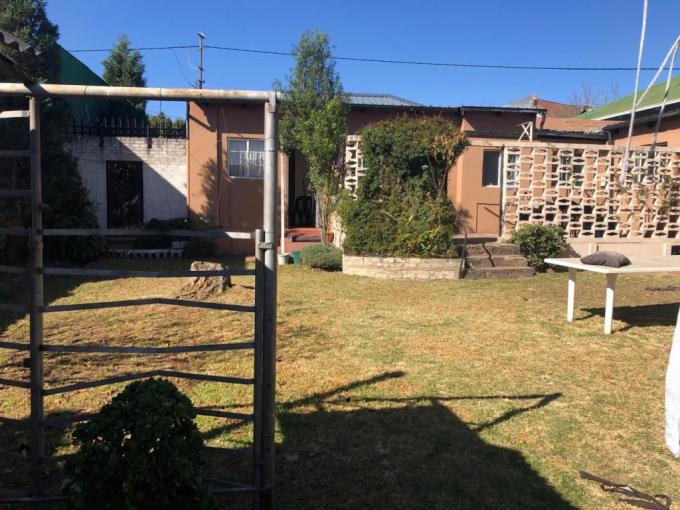 2 Bedroom House for Sale For Sale in Rosettenville - MR686203