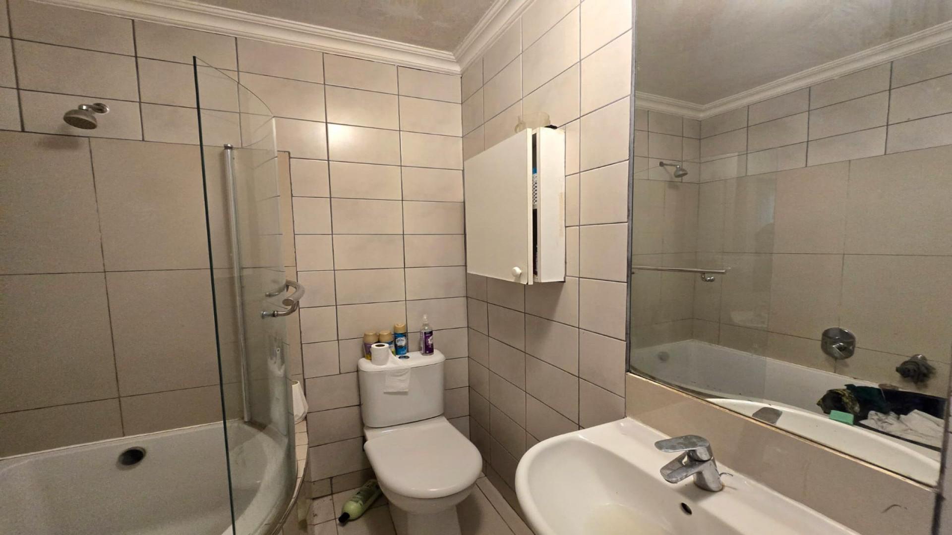 Bathroom 1 of property in Umhlanga Rocks