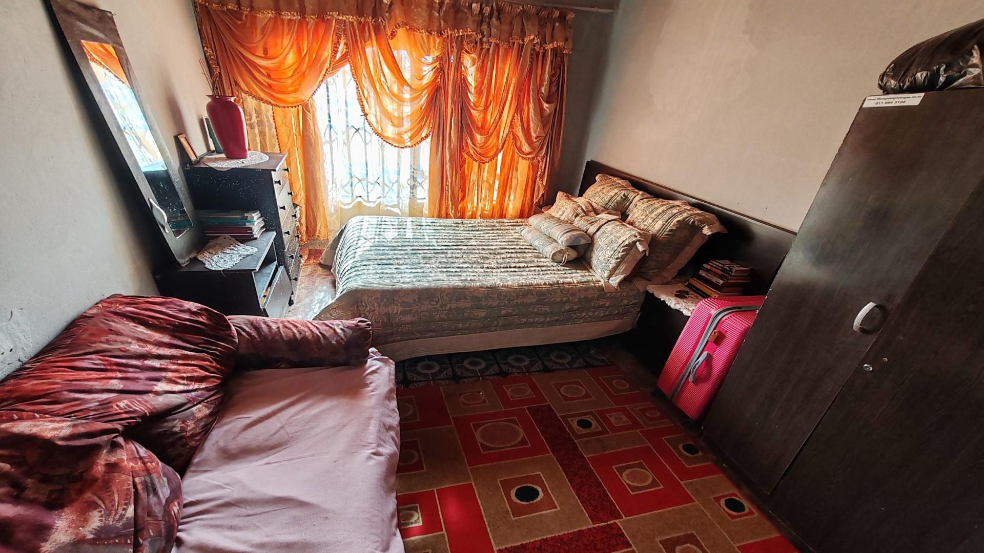 Bed Room 3 of property in Duduza