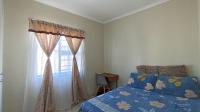 Bed Room 1 - 11 square meters of property in KwaMashu