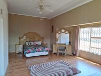  of property in Suideroord