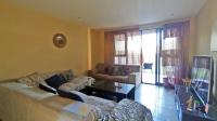 Lounges - 20 square meters of property in Rooihuiskraal North