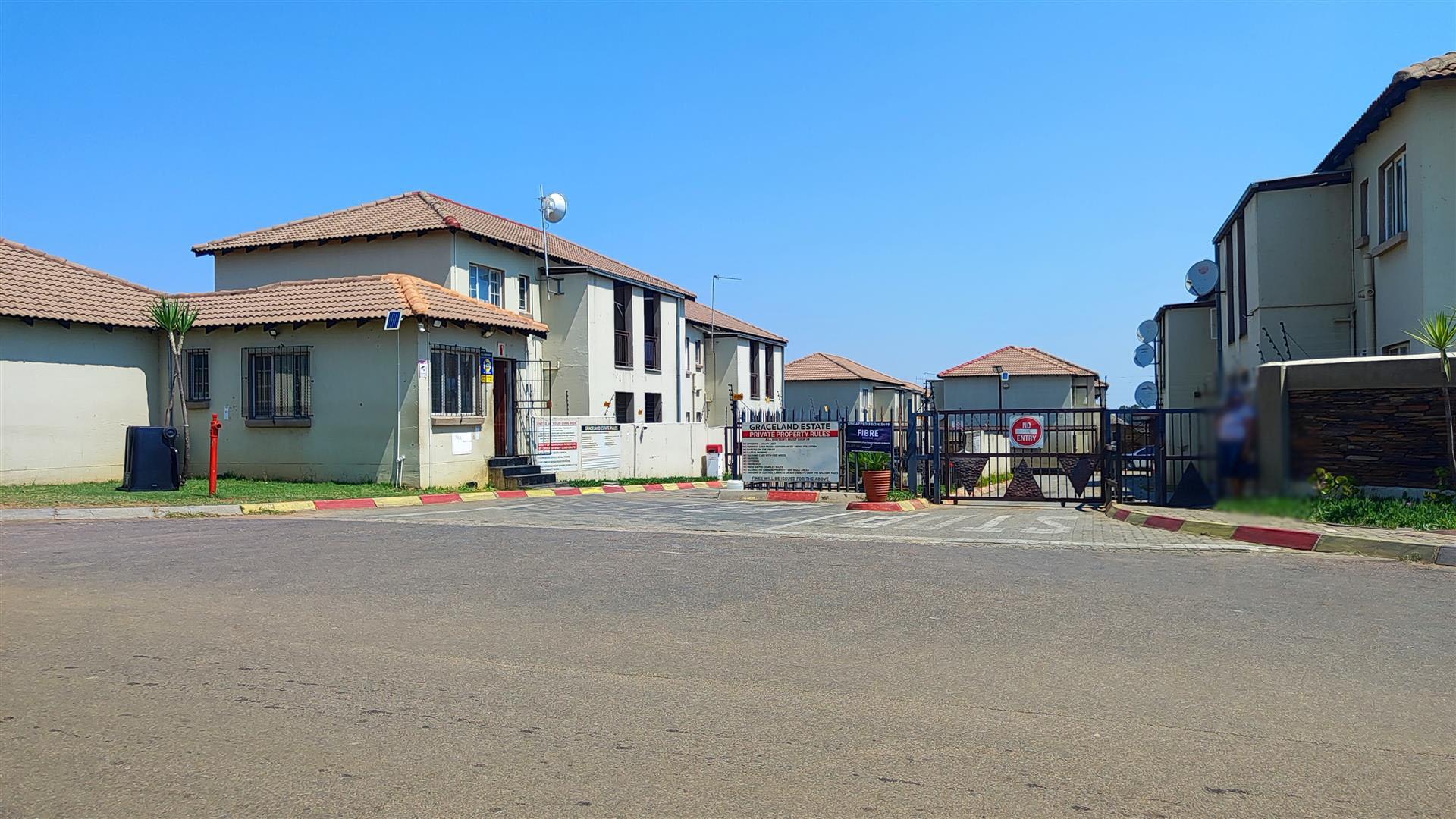 Front View of property in Elspark
