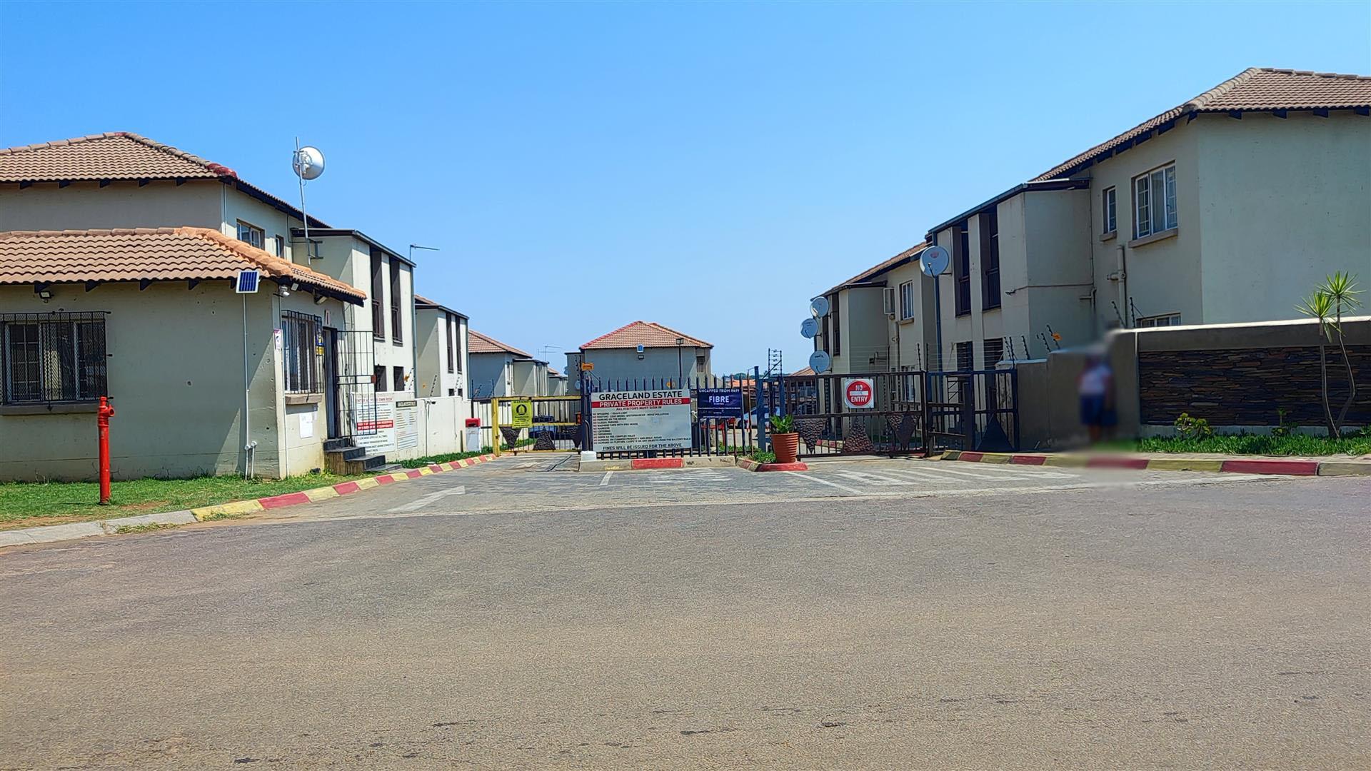 Front View of property in Elspark