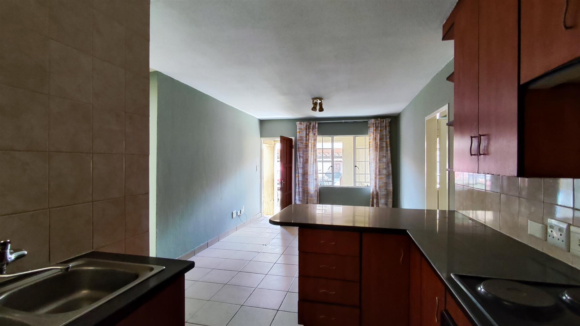 Kitchen - 7 square meters of property in Elspark