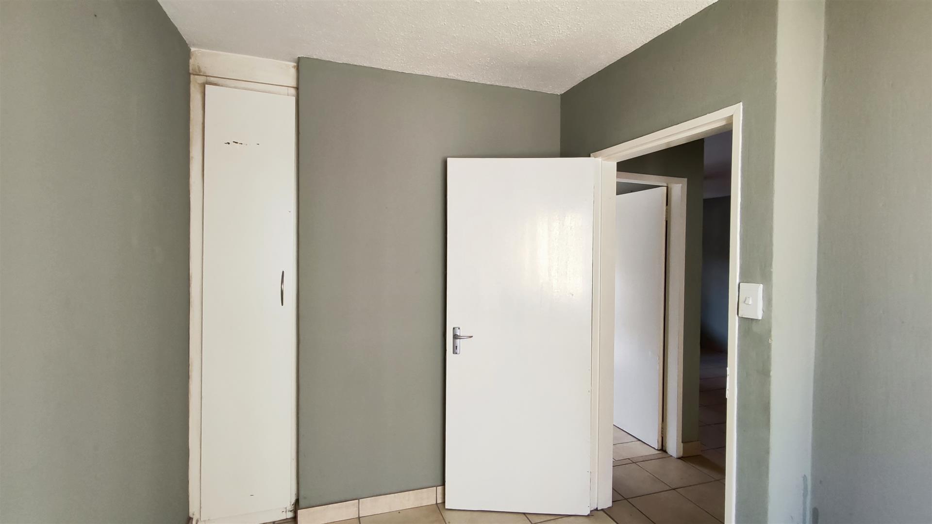 Bed Room 2 - 10 square meters of property in Elspark