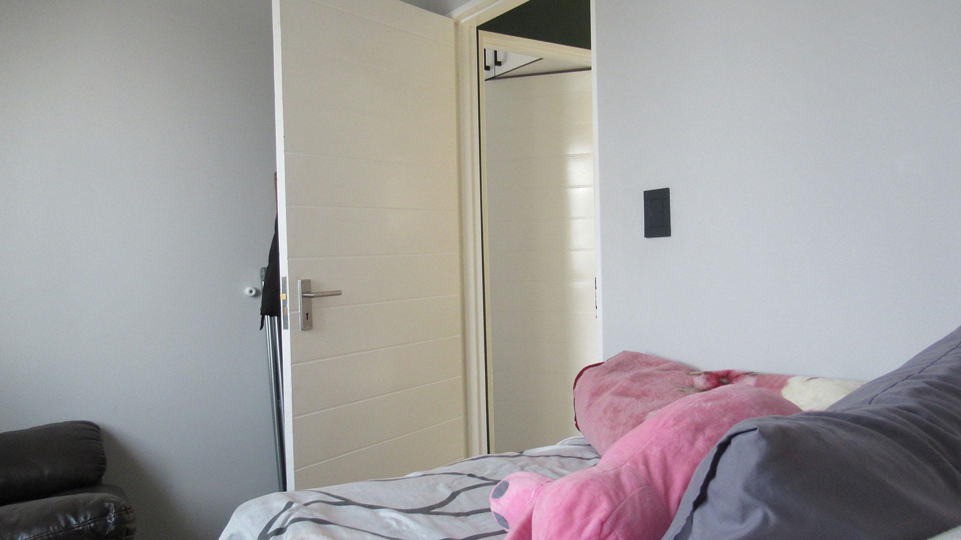 Bed Room 1 - 8 square meters of property in Fleurhof