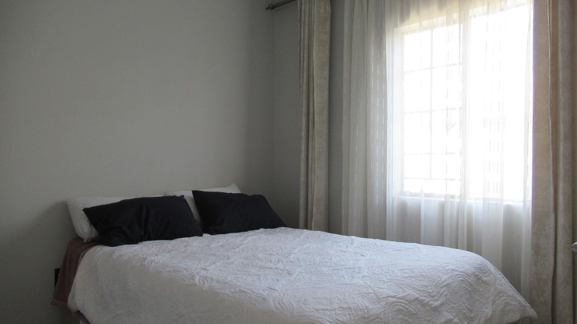 Bed Room 2 - 9 square meters of property in Fleurhof